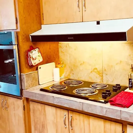 Apartment Tiffany House Dog Friendly 3/2 W Fenced Yard